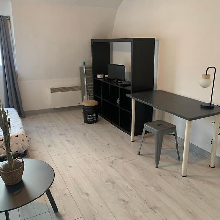 דירות טרבה Joli Studio Avec Garage Prive מראה חיצוני תמונה